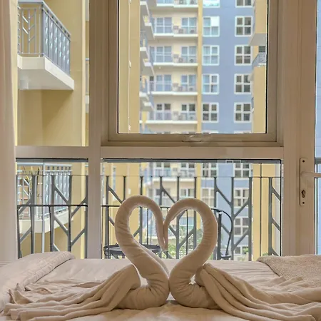 Deluxe 1, 2, & 3 Bedroom Apartment - Ocean, City & Resort View Near The Entertainment City
