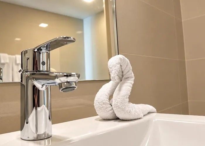 Deluxe 1, 2, & 3 Bedroom - Ocean, & View Near The Entertainment شقة فندقية مانيلا